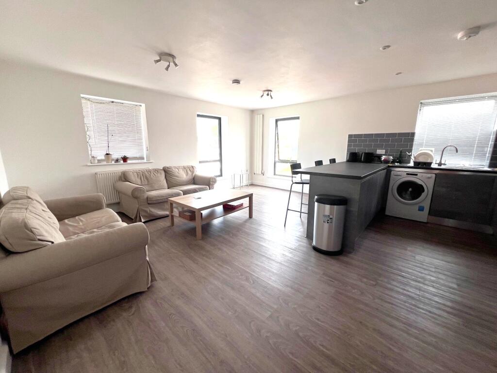 Main image of property: Pentland Avenue, Broomfield, Chelmsford, Essex, CM1