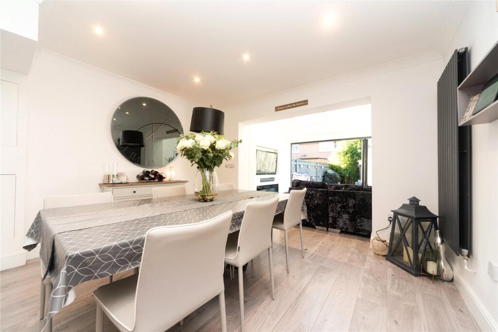 Campbell Close, Byfleet, West Byfleet, Surrey, KT14 - More