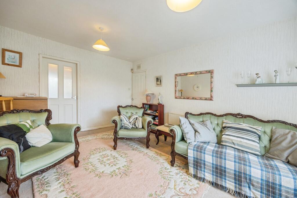 Highlea Circle, Balerno, EH14 photo 3
