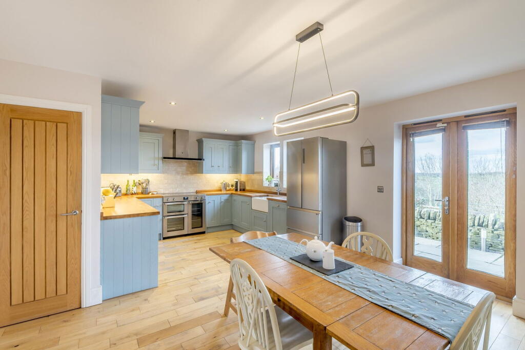 The Croft, Thurgoland, Sheffield, S35 7ES photo 4
