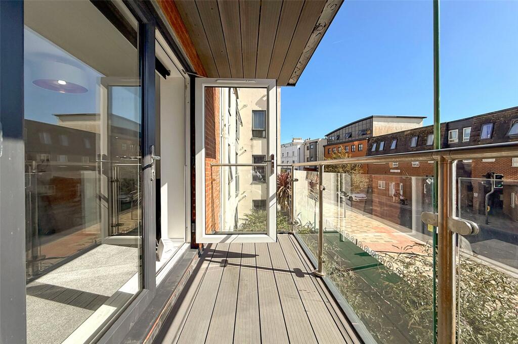 Apartment in Arun, Littlehampton - View 5