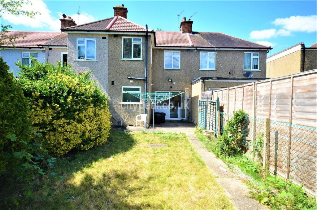 House in London - View 3
