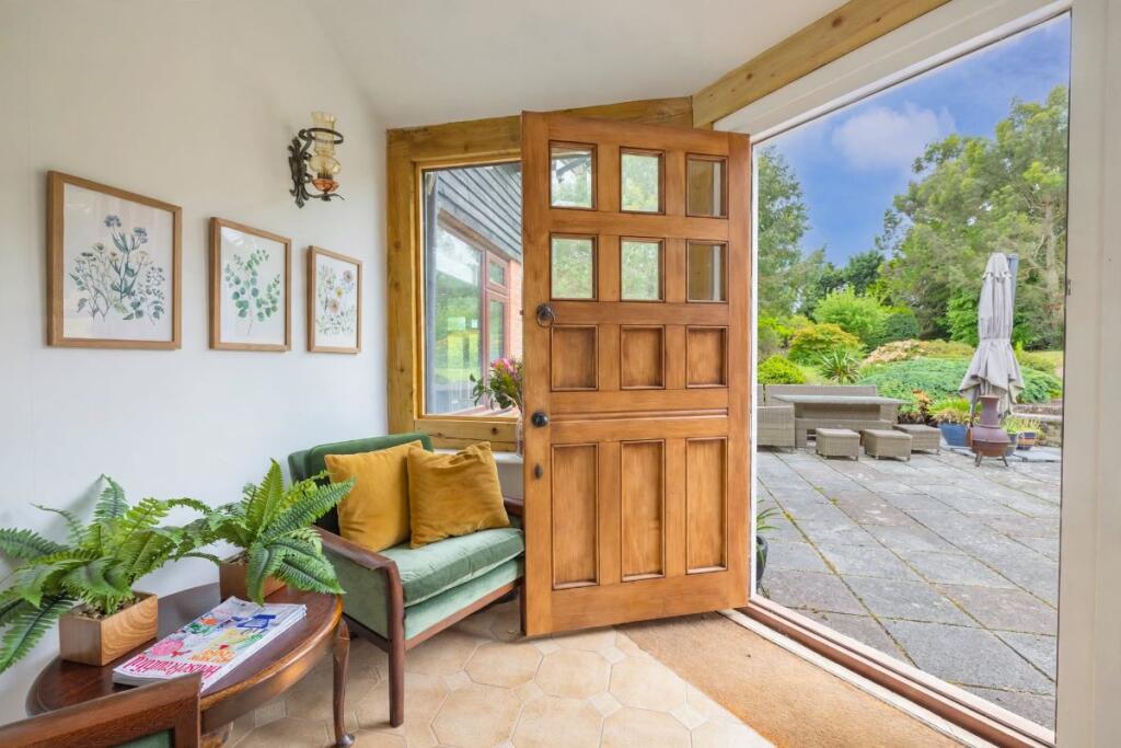 House in Tonbridge - View 2