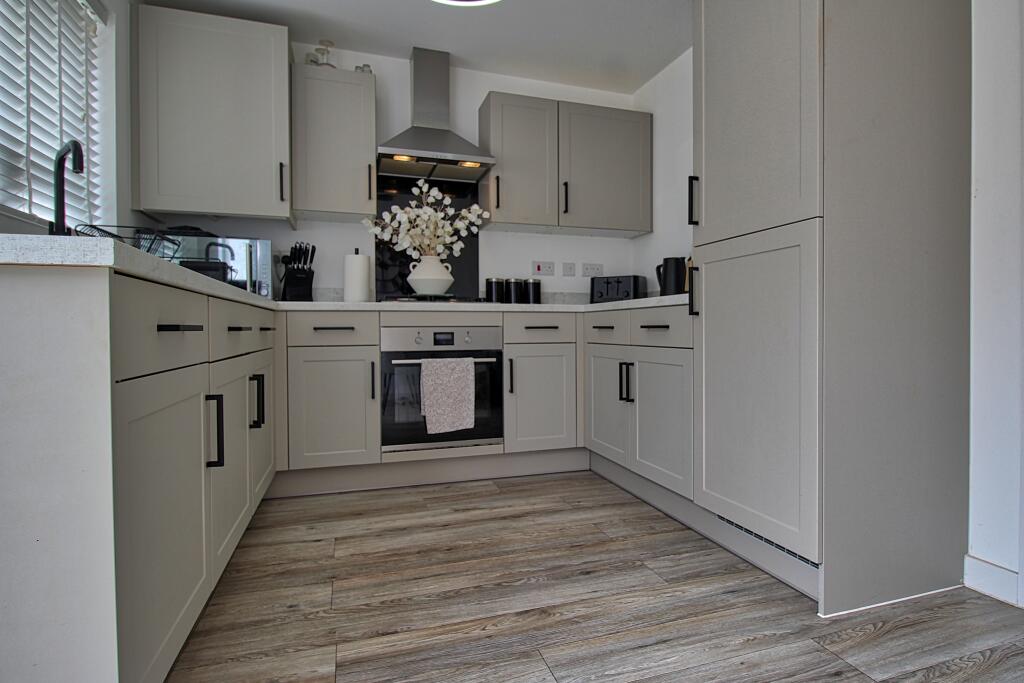 House in Worcester - View 5
