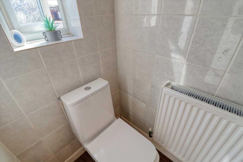 House in Clacton-on-Sea, Great Clacton - View 5