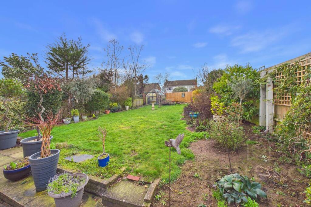 House in Northampton, West Northamptonshire - View 4