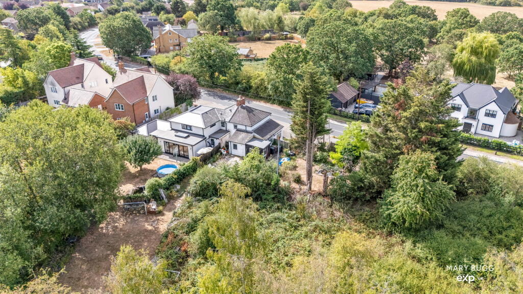 House in Chelmsford, Sandon - More