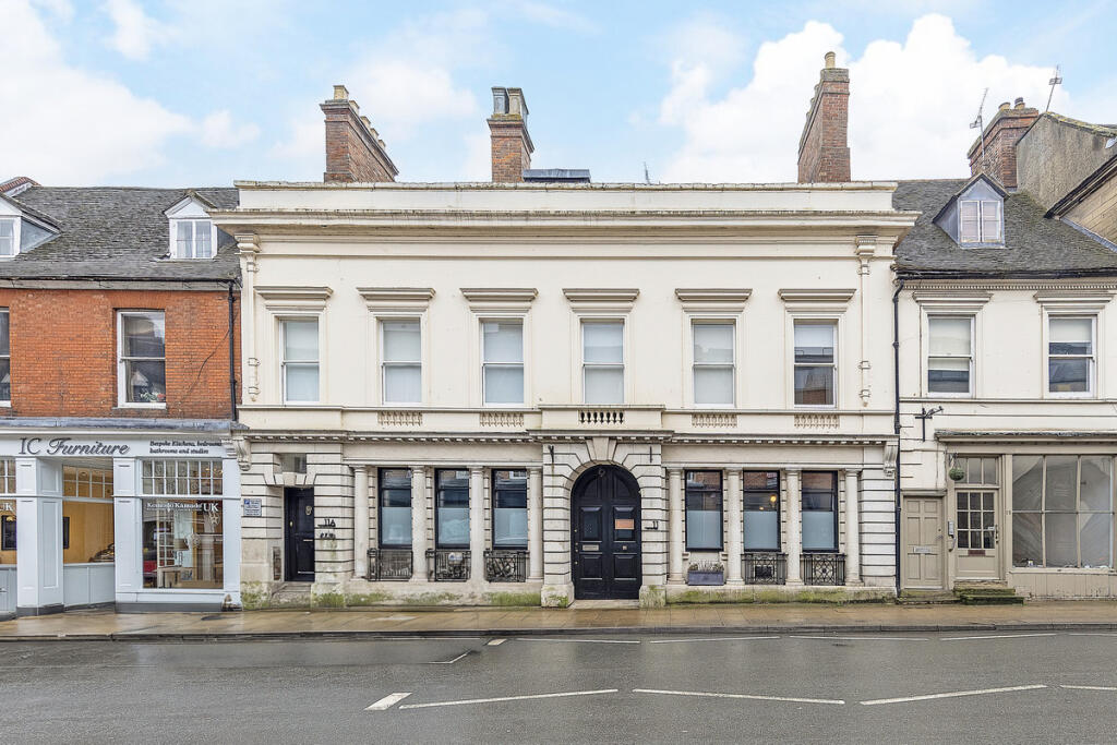 Main image of property: High Street, Warwick, Warwickshire CV34 4AP