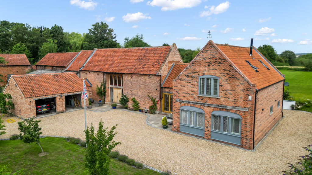 Main image of property: Main Street, Newark, NG23