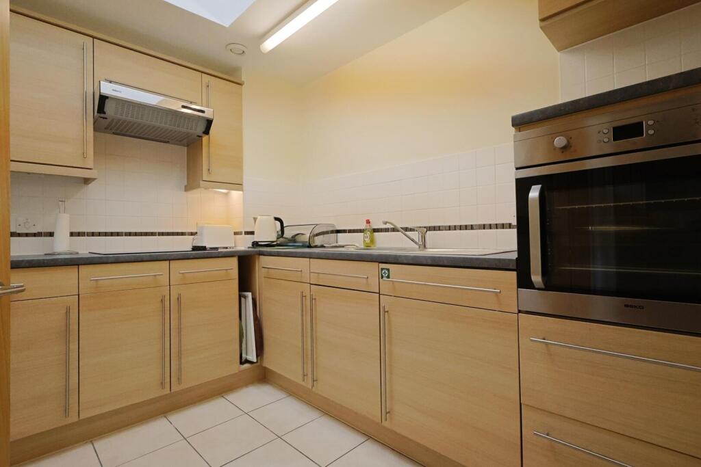 Apartment in Ferndown, Tricketts Cross - More