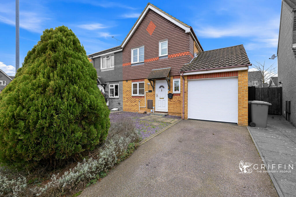 Main image of property: Dudley Close, Chafford Hundred, Grays, RM16
