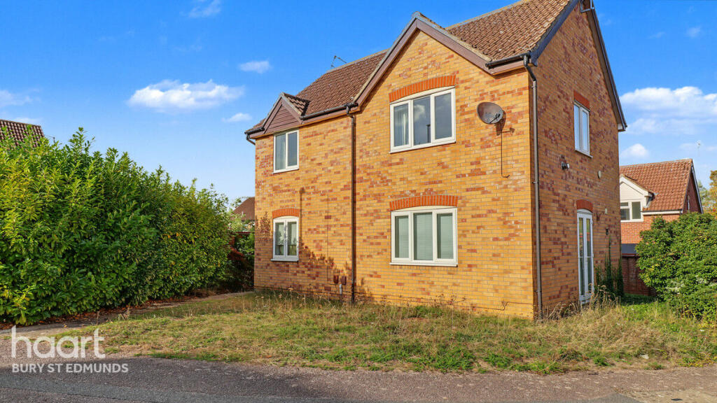 1-bed flat on Lambourne Close, Bury St Edmunds, £150,000