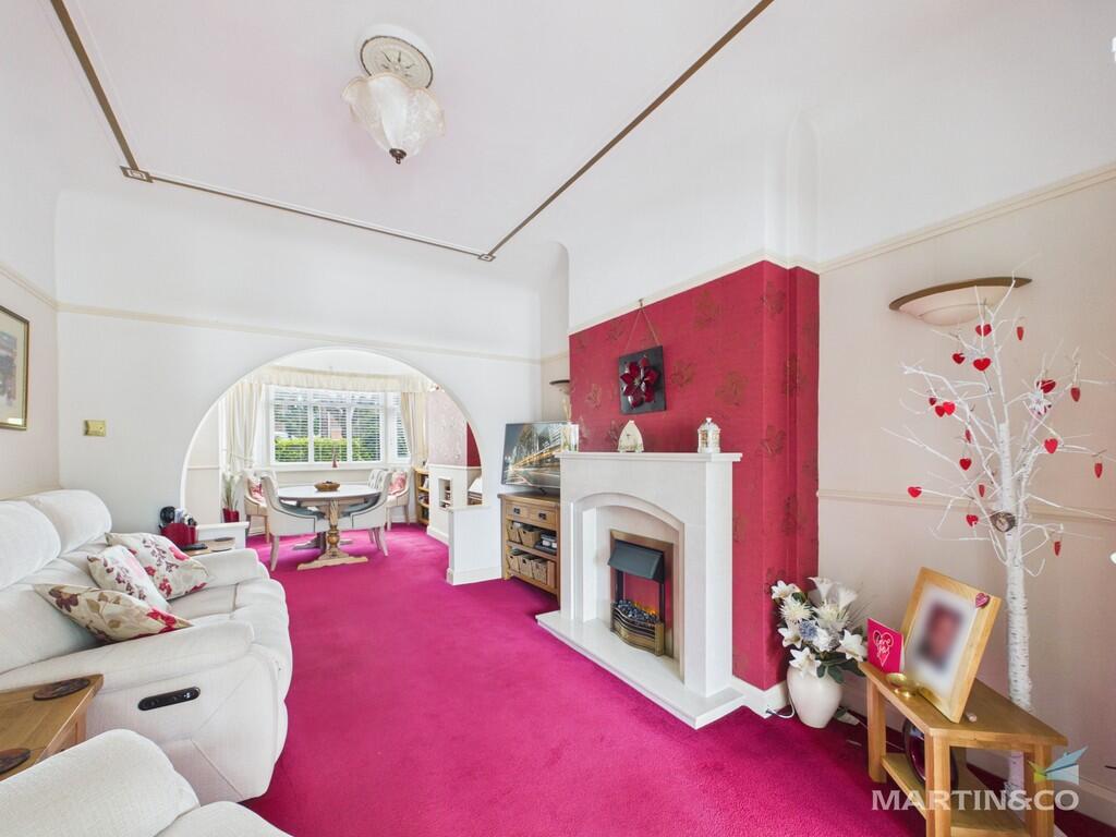 House in Wirral, Higher Bebington - More