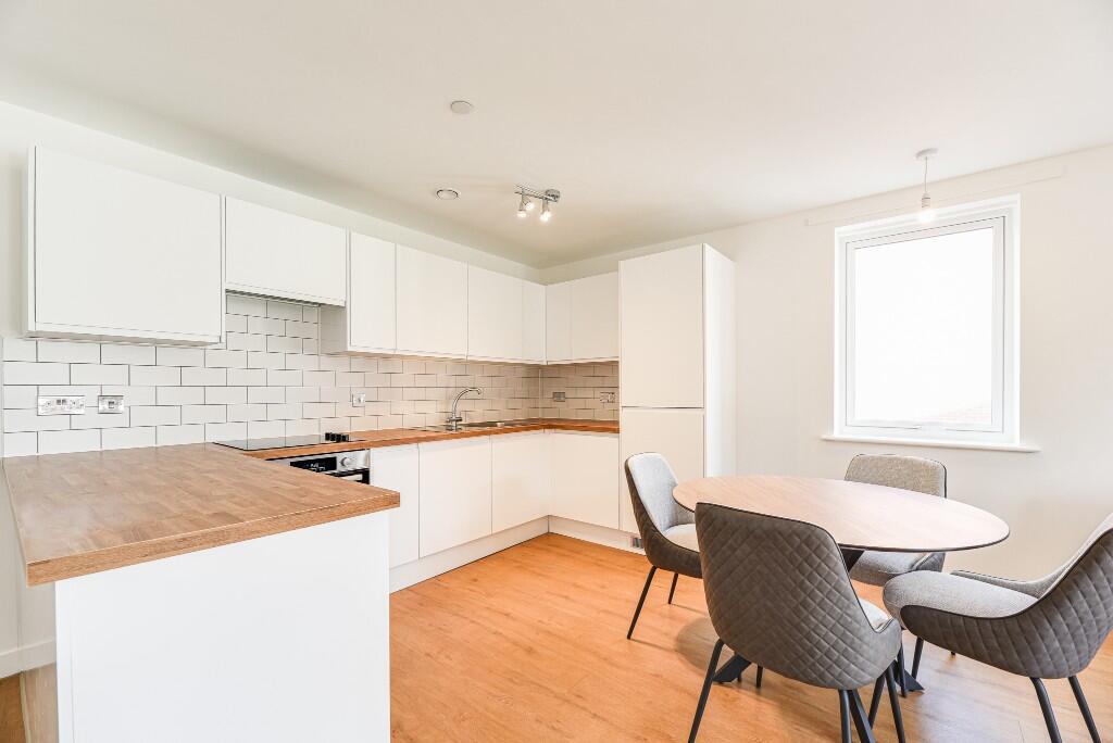 Apartment in Bolton - More