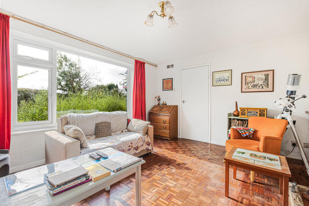 House in Dauntsey, Wiltshire - View 2