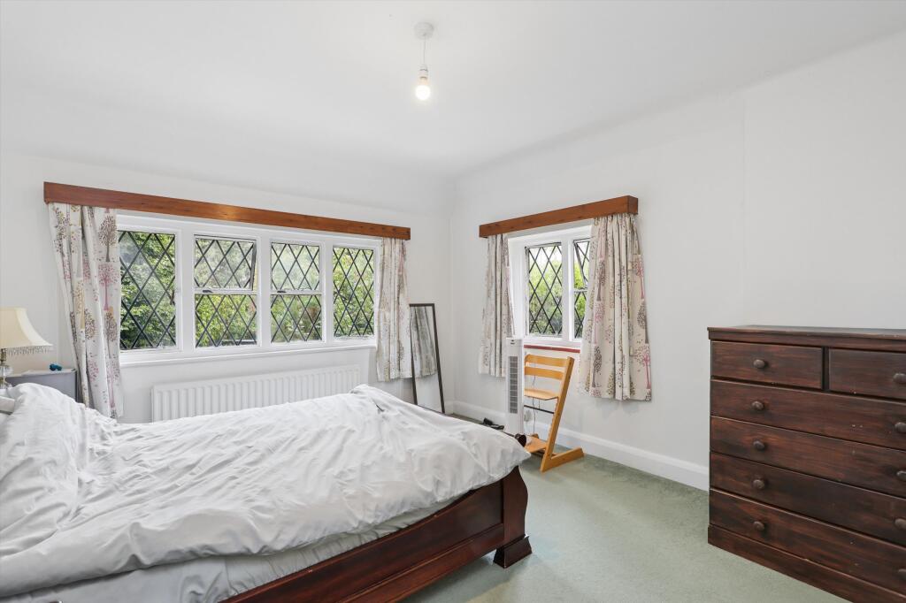 House in Elmbridge, Esher - View 5