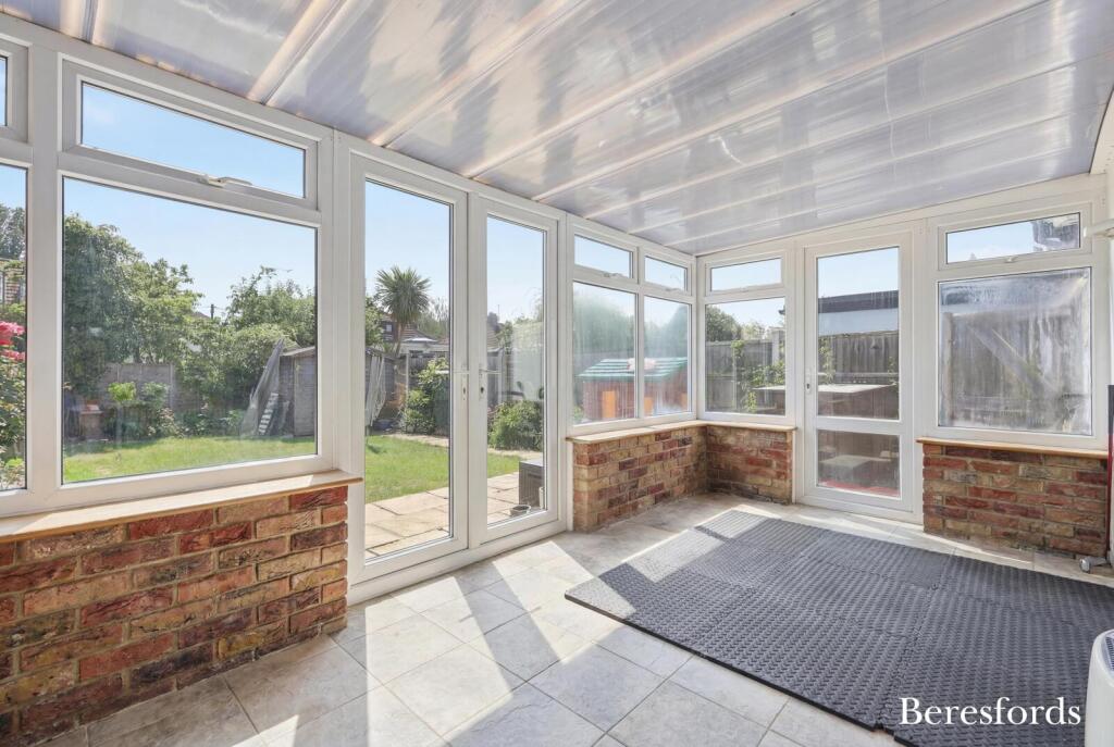 Byron Road, Hutton, CM13 - More