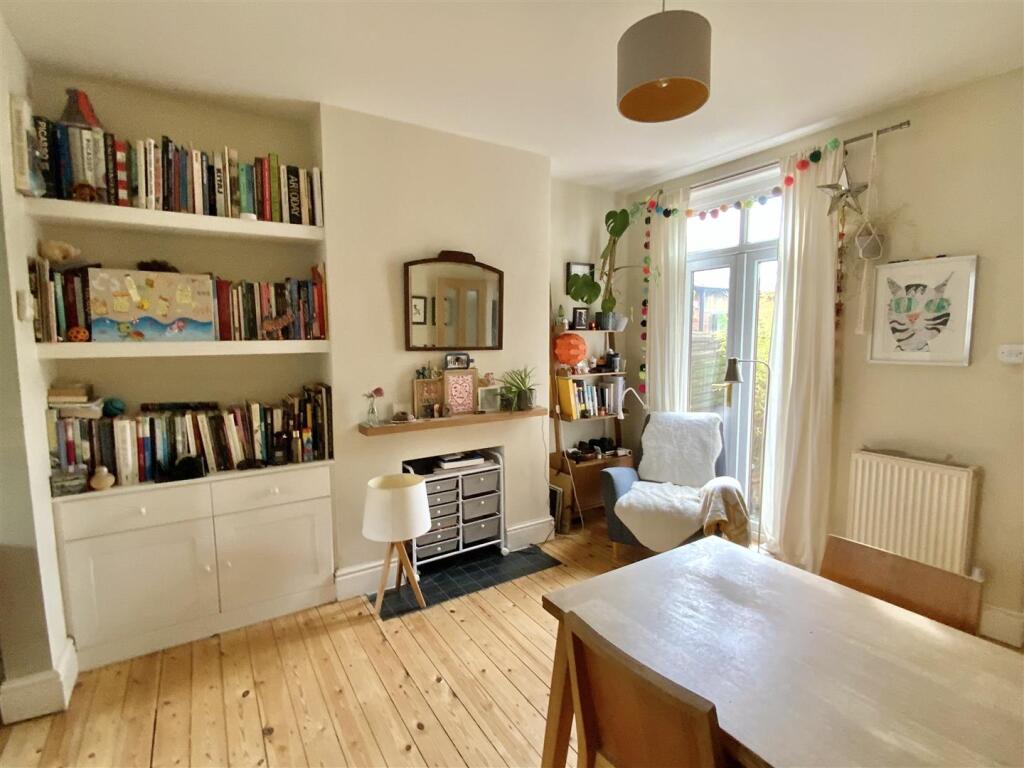House in Stony Stratford, City of Milton Keynes - View 3