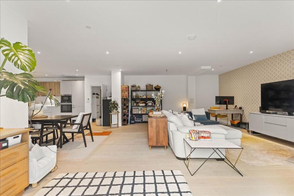 Apartment in London - More
