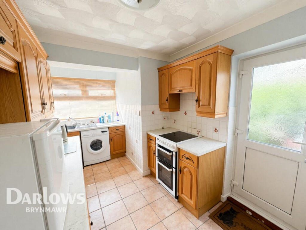 House in Newport - View 4
