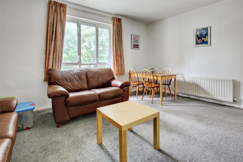 Apartment in Durham - View 4