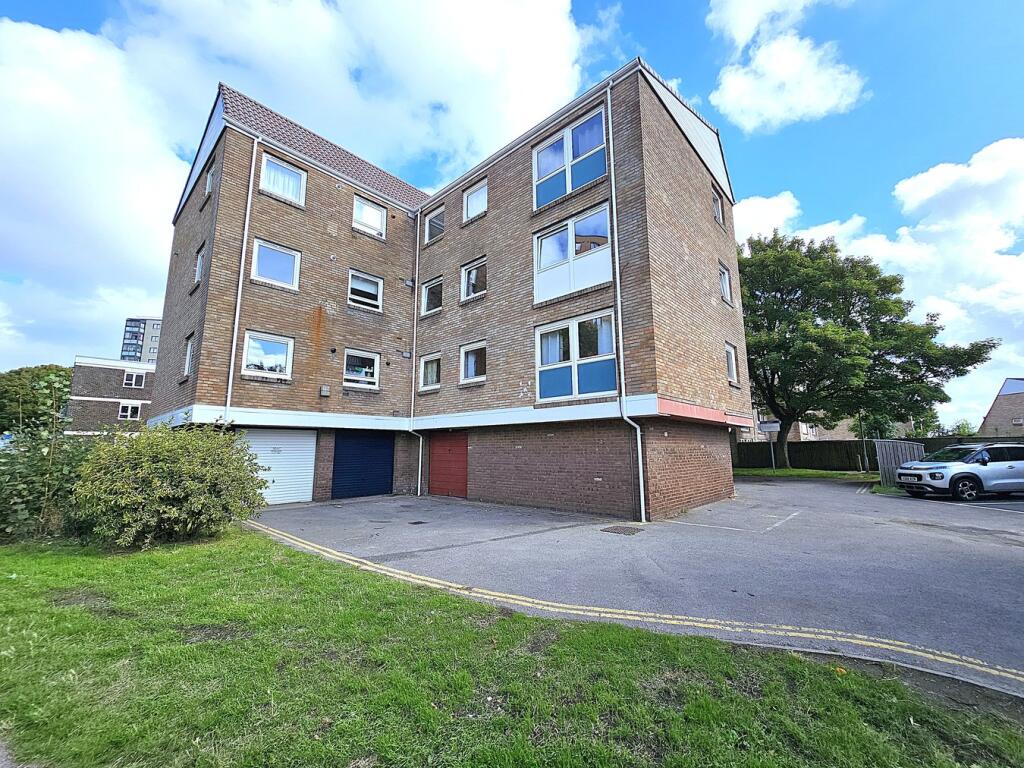 Perry Gardens, Poole, BH15, Poole