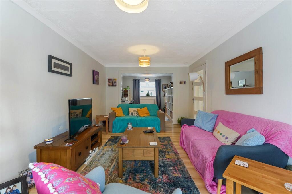 House in Livingston, Howden - View 4