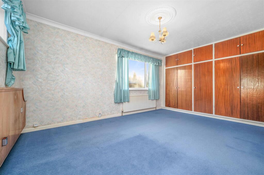 House in Solihull, Kineton Green - More
