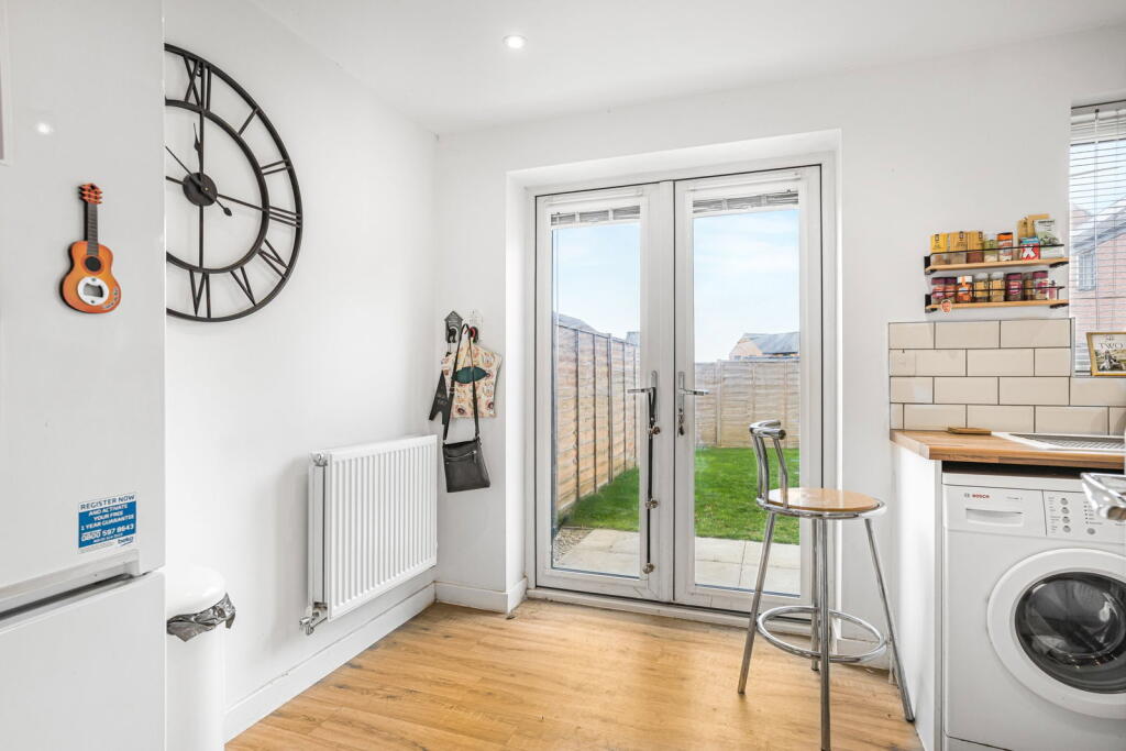 House in Tewkesbury, The Cleevelands, Bishop's Cleeve - View 5