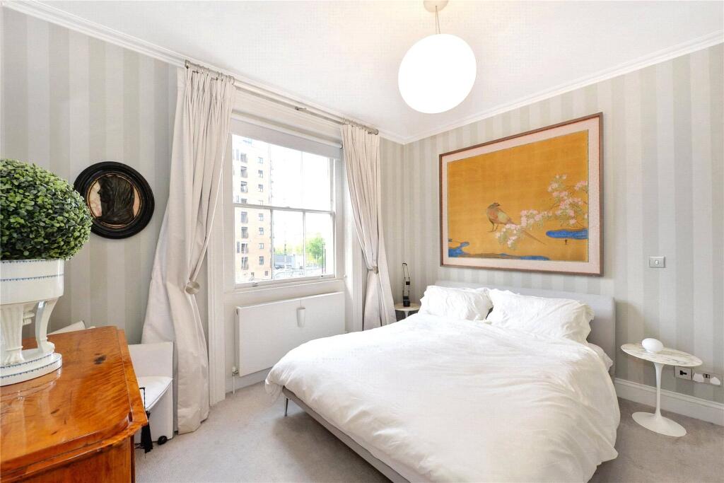 House in London - More