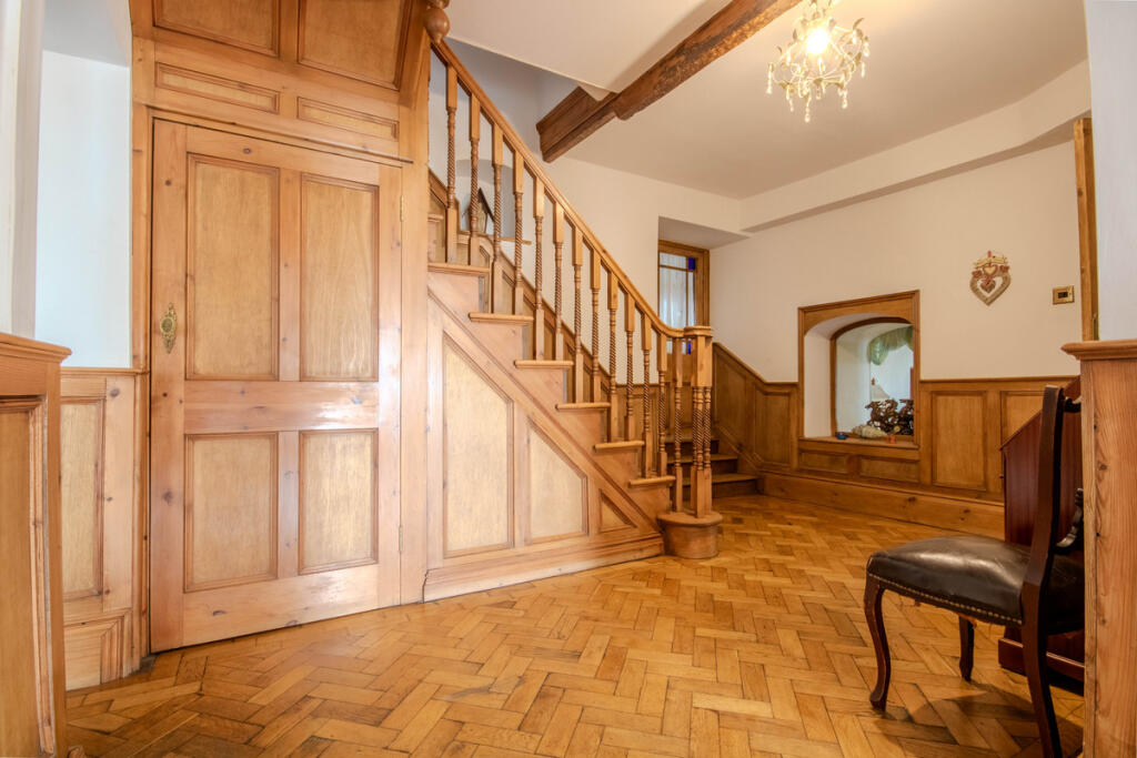 High Street, Pontyclun, CF72 - View 5