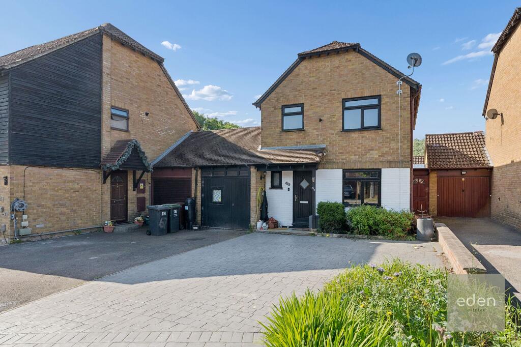 Main image of property: Coombe Close, Snodland, ME6