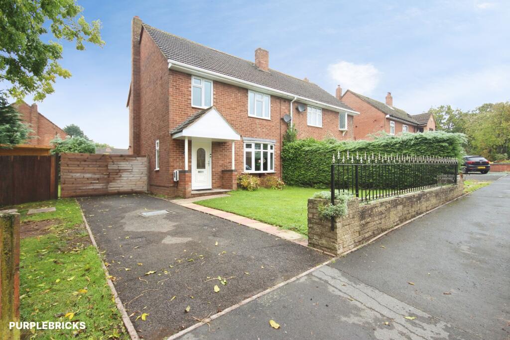 Main image of property: Oakley, Kenilworth, CV8
