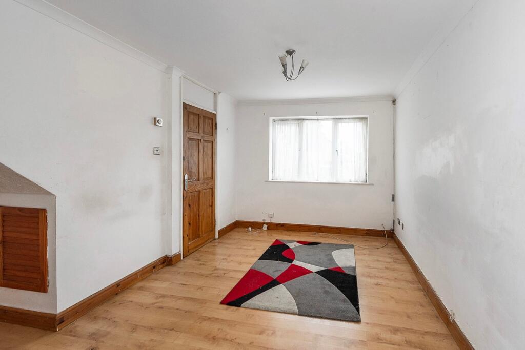 Halifield Drive, Belvedere, DA17 photo 3