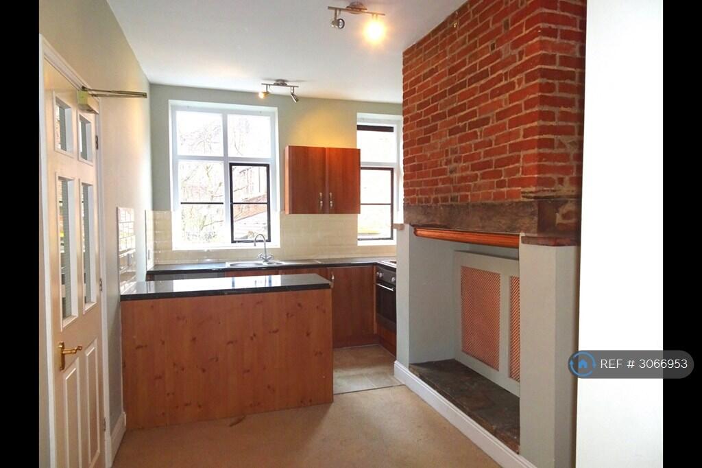 Apartment in Norwich - View 3