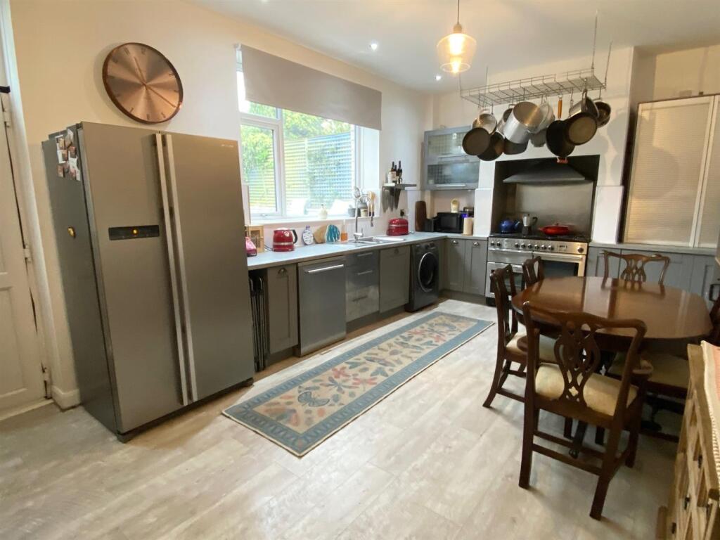 House in Kirklees, West Yorkshire - View 6