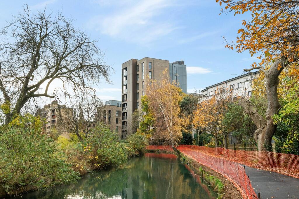 Main image of property: Green Lanes Walk, Hythe House, N4