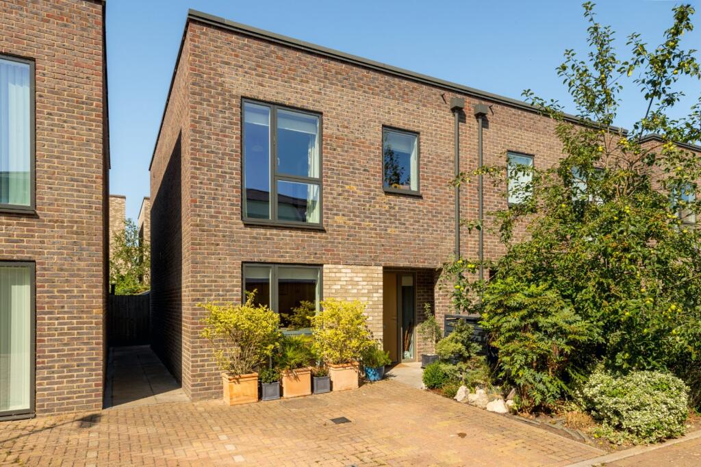 Main image of property: Knightly Avenue, Cambridge, Cambridgeshire, CB2