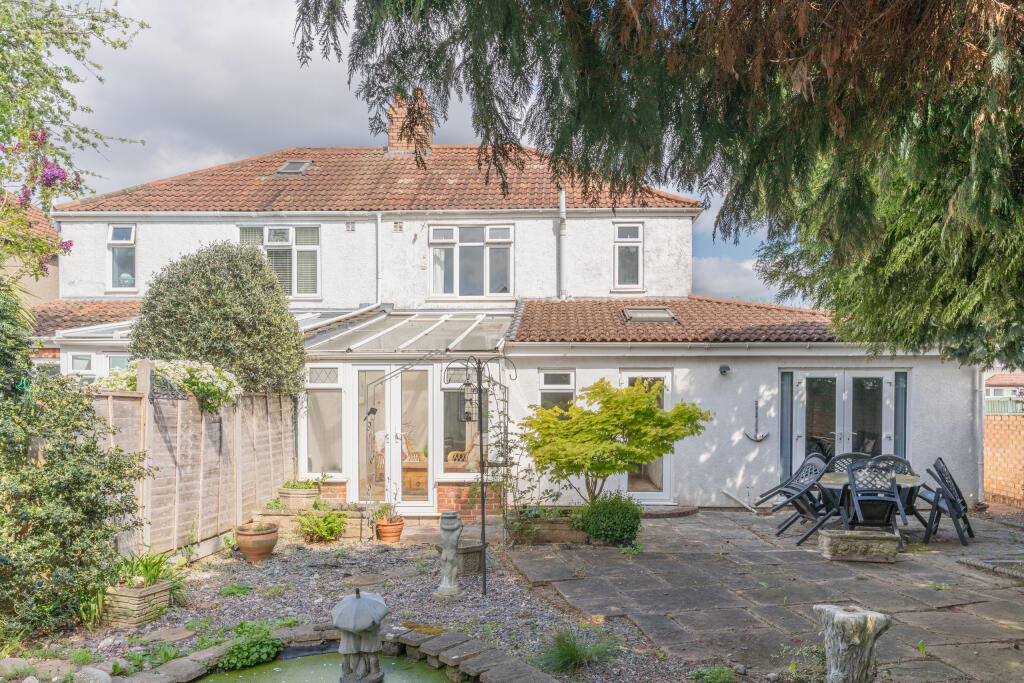 Jubilee Crescent, Mangotsfield, Bristol photo 4