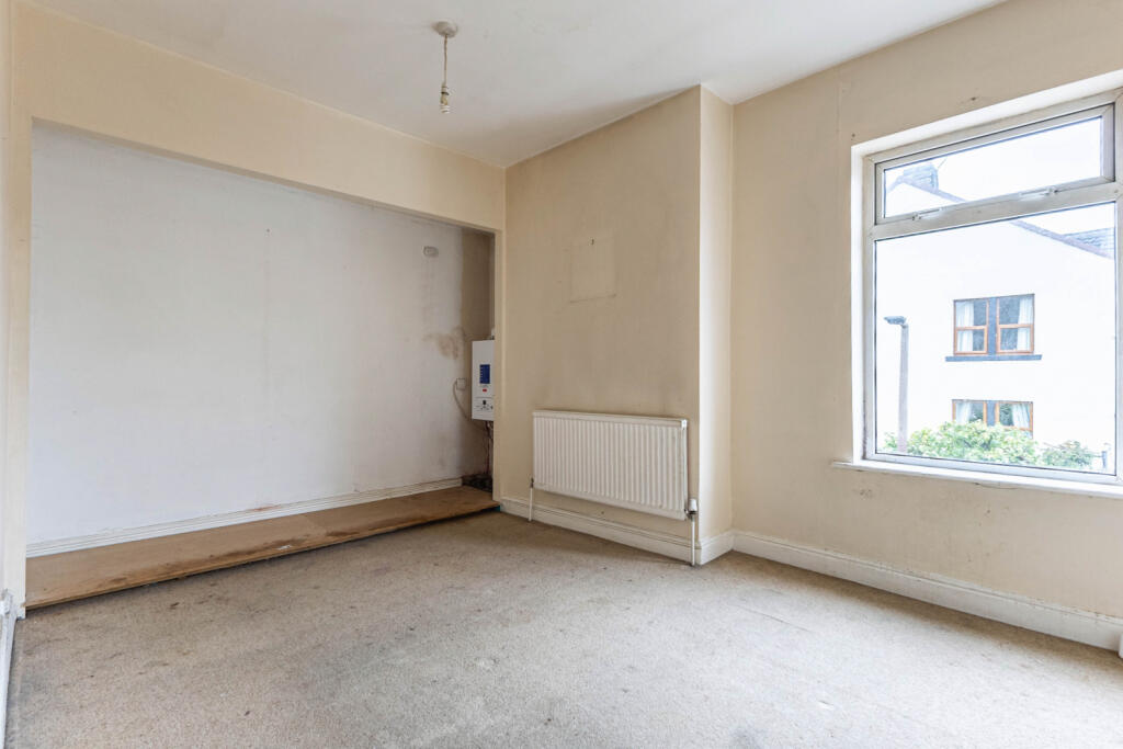 House in Barnsley, Athersley - View 5