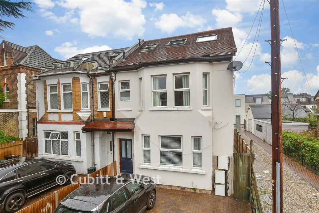 Apartment in Bromley - View 2