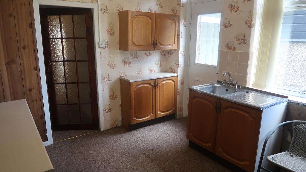 House in New Tredegar, Caerphilly - View 5