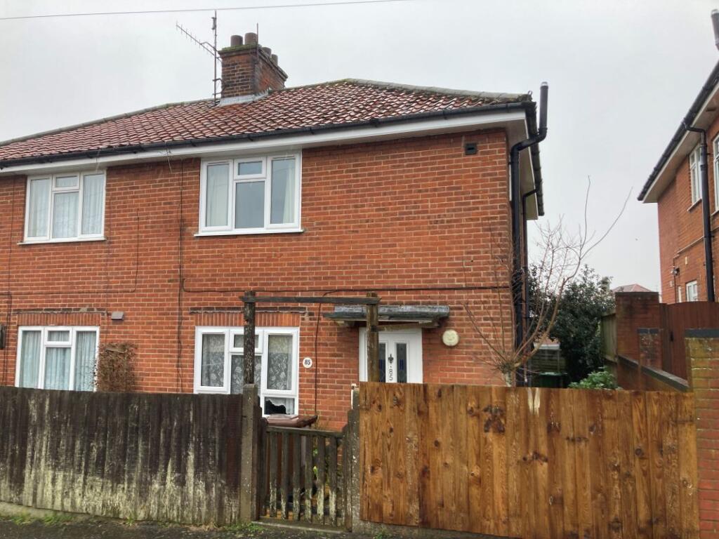 85 Connaught Road, Cromer, Norfolk, NR27 0DB photo 2