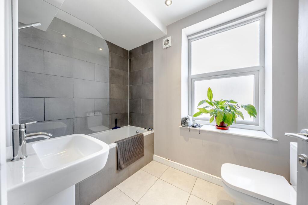 Apartment in Harrogate - More