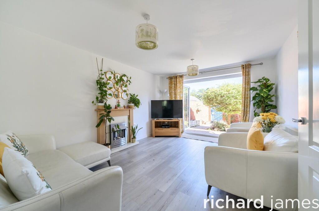 House in Swindon - View 2