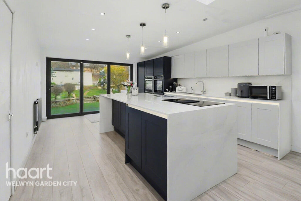 Main image of property: Gorse Close, Hatfield