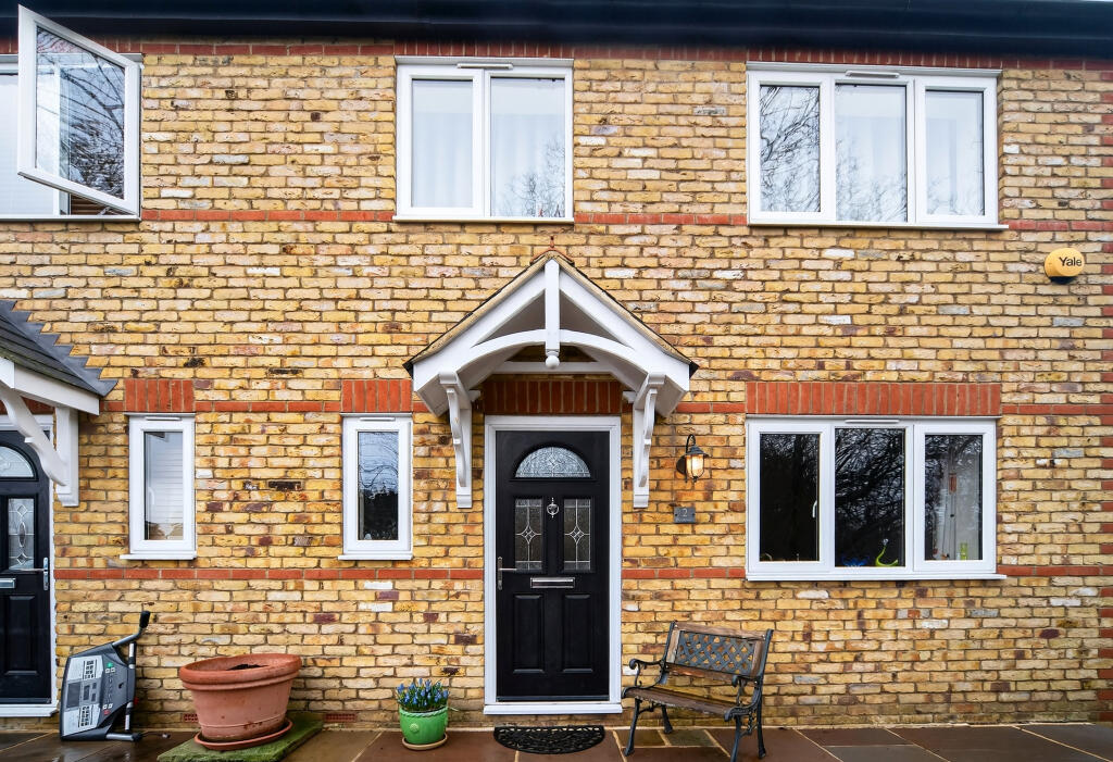 House in Epping Forest, Waltham Abbey - View 2