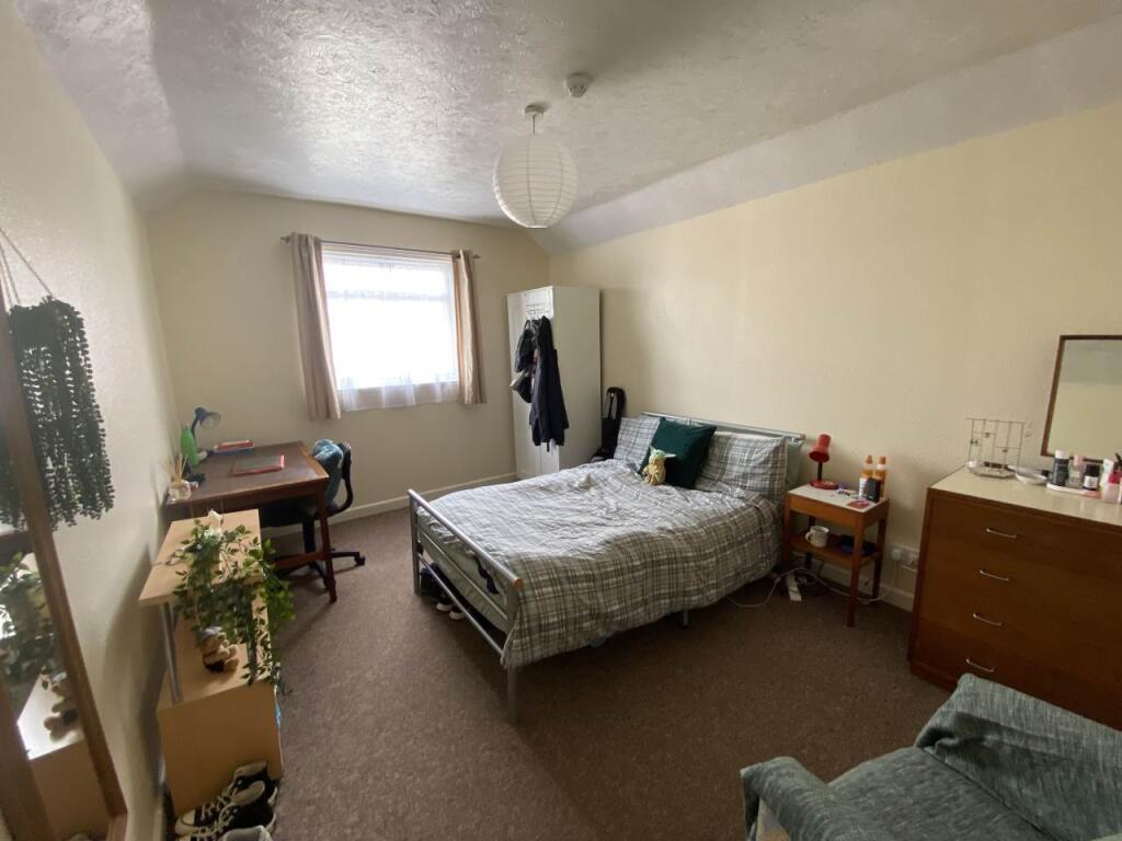 Apartment in Cardiff - View 5