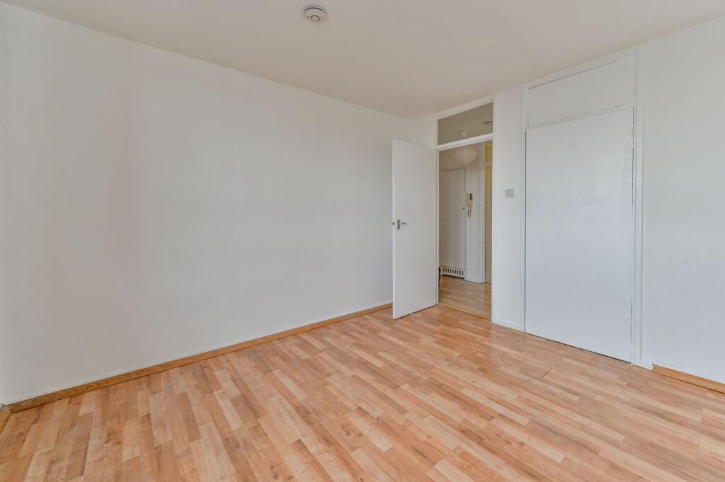 George Downing Estate, Cazenove Road, Stamford Hill, London, N16 - View 5