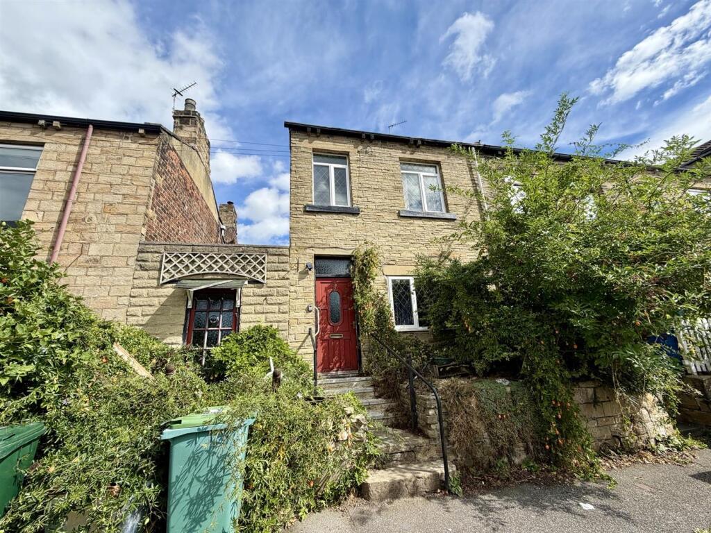 House in Kirklees, Mirfield